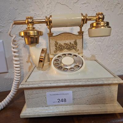 Deco-Tel french provincial style rotary phone- not working