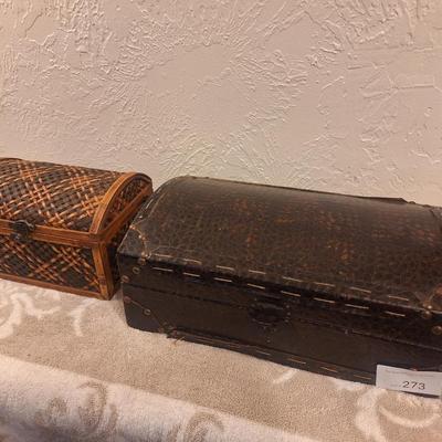 vintage jewelry boxes or small desktop trunks