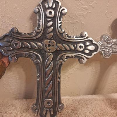 3 decorative metal crosses