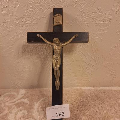 wall cross crucifix.