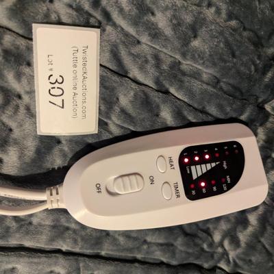 electric heating pad with a controller