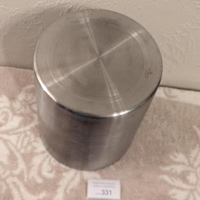 Stainless steel trashcan