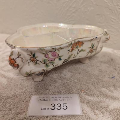 vintage porcelain divided dish- made in japan- possibl Moriyama Mori-Machi but there is no lid for it.