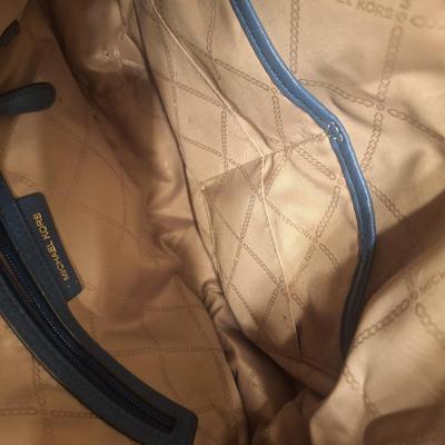 Michael Kors Large pebbled leather messenger bag