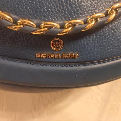 Michael Kors Large pebbled leather messenger bag
