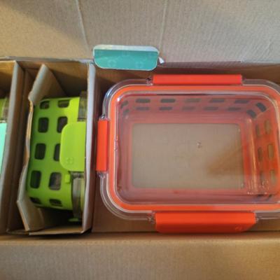 Ello DuraGlass 10-piece Meal Prep Set.