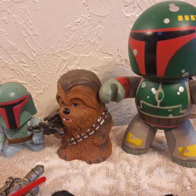 mixed lot of Star wars toys
