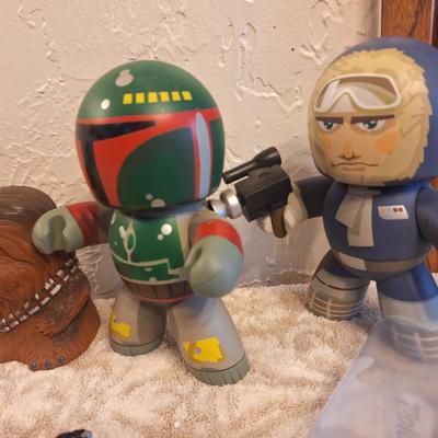 mixed lot of Star wars toys