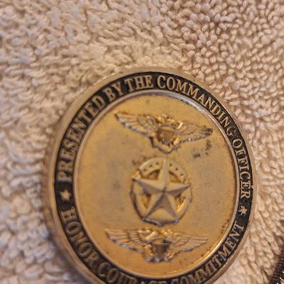 vintage watches likely needing repairs see all photos.