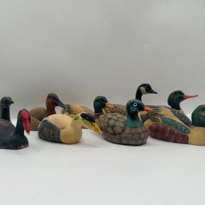 ANRI Italian Hand-Carved Wooden Wildlife Duck Figurines