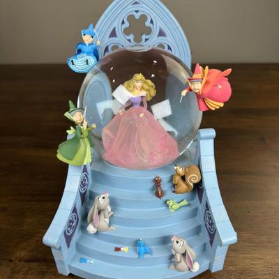 Rare Disney's Sleeping Beauty Aurora With Fairies Snow Globe Music Box Night