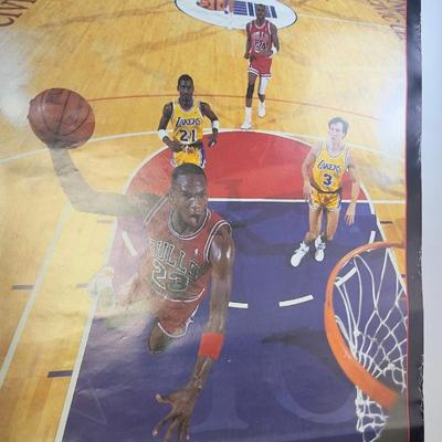 Large Lot Of Vintage Sports Posters  NBA, NFL & MLB Legends (Jordan, Bo Jackson, 49ers, Giants)