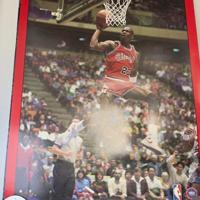 Large Lot Of Vintage Sports Posters  NBA, NFL & MLB Legends (Jordan, Bo Jackson, 49ers, Giants)