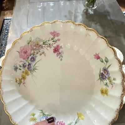 22K Pure Gold Vintage Floral Porcelain Dinnerware Set With Gold Trim Plates, Cups, Bowls & Serving 43 Pieces