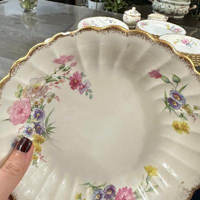 22K Pure Gold Vintage Floral Porcelain Dinnerware Set With Gold Trim Plates, Cups, Bowls & Serving 43 Pieces