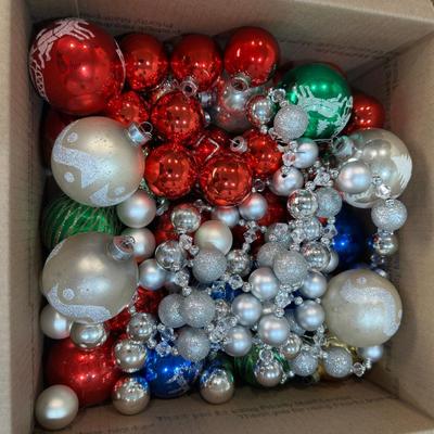 Christmas Decor Mix Lot