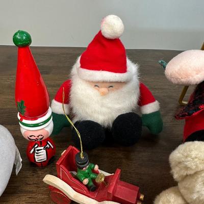 Christmas Decor Lot