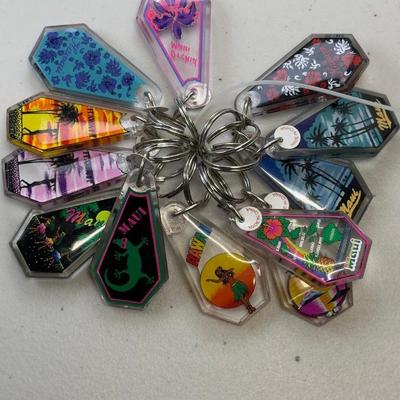  Set Of Acrylic Keychains Featuring Assorted Maui And Hawaii Designs