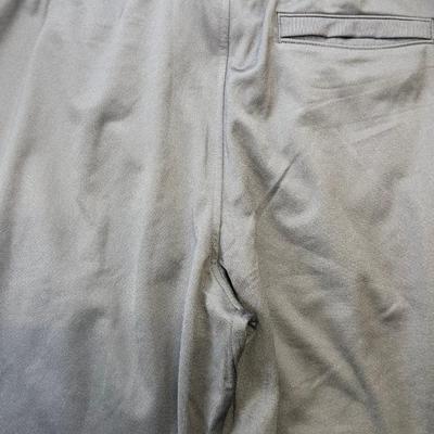 Under Under Armour Men's  Two Shirts 1 Pans And 1 Uniqlo T-Shirt Brand New With Tags