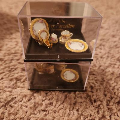 Yellow and Gold German Doll Tea Set