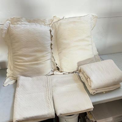 887 OPTIONS 100% Egyptian Cotton Full Queen Bedding with Two Pillow Shams