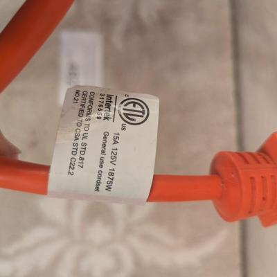 8 ft heavy duty extension cord with 3 outlets.