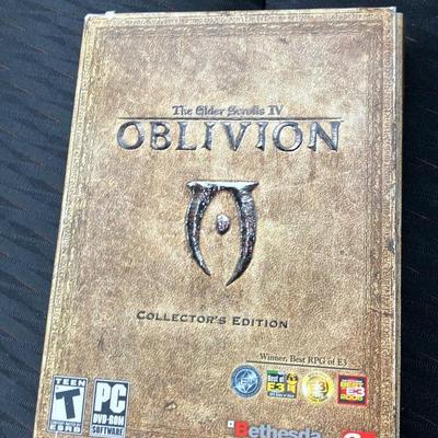 Elder Scrolls IV: Oblivion Collector's Edition (PC, 2006) - Complete in Box with Bonus Disc, Booklet