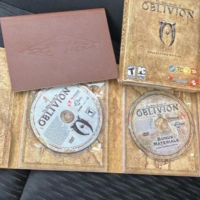 Elder Scrolls IV: Oblivion Collector's Edition (PC, 2006) - Complete in Box with Bonus Disc, Booklet