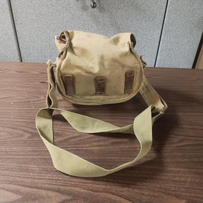 US MILITARY ISSUE CANVAS PACK WITH LEATHER LINING AND A CANTEEN