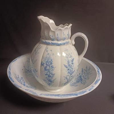 ANTIQUE KENT EMERY BURSLEM WASH BOWL, PITCHER, DRINKING CUP AND SMALL PITCHER