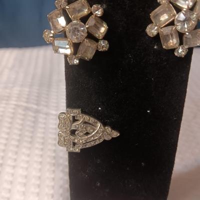 SILVER TONE AND RHINESTONES CLIP ON EARRINGS, BRACELET, PIN AND HAIR CLIP