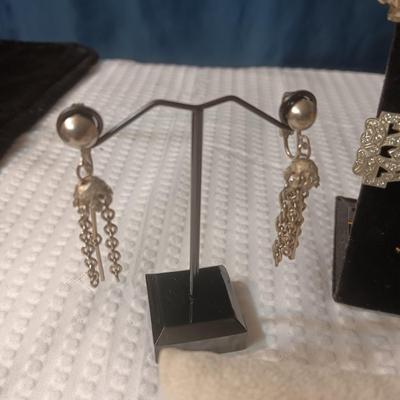 SILVER TONE AND RHINESTONES CLIP ON EARRINGS, BRACELET, PIN AND HAIR CLIP