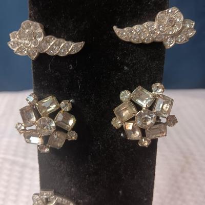 SILVER TONE AND RHINESTONES CLIP ON EARRINGS, BRACELET, PIN AND HAIR CLIP