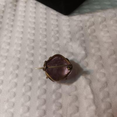 VINTAGE COSTUME JEWELRY WITH PURPLE AND LAVENDER STONES