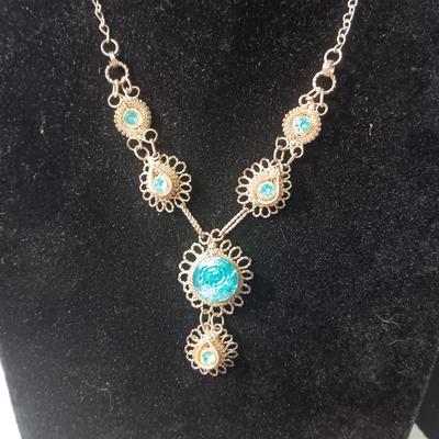 SILVER TONE COSTUME JEWELRY