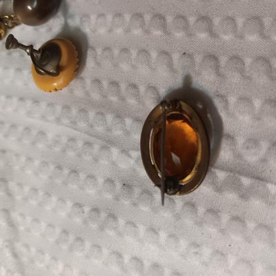 MORE VINTAGE COSTUME JEWELRY