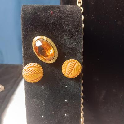 MORE VINTAGE COSTUME JEWELRY