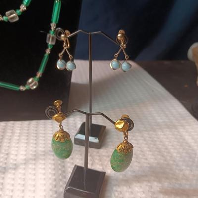 GREEN GLASS BEADED LONG NECKLACE, CLIP ON AND SCREW BACK EARRINGS, MULTI STRAND BRACELET AND MORE