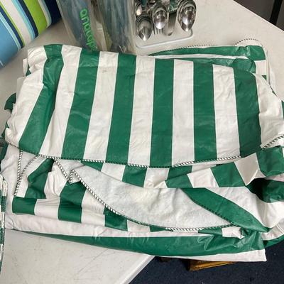 973 Outdoor Pillows, Vinyl Felt Round Table Covers, Placemats, & Flatware