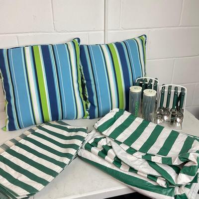 973 Outdoor Pillows, Vinyl Felt Round Table Covers, Placemats, & Flatware