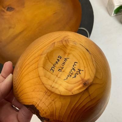 979 Wooden Bowl and Board Decor