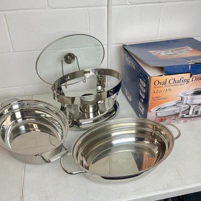 987 Stainless Steel 18/10 Oval 4.2qt Chafing Dish
