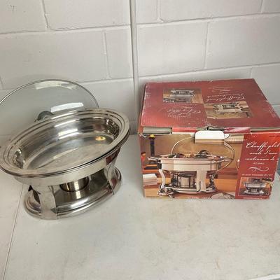 987 Stainless Steel 18/10 Oval 4.2qt Chafing Dish