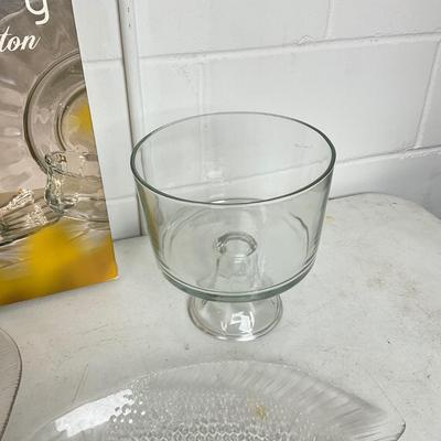 992 Large Glass Serving Bowls, Trays