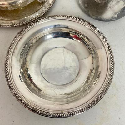 1006 Silver plated Grape Chafing Dish , Ice Bucket, and Trays