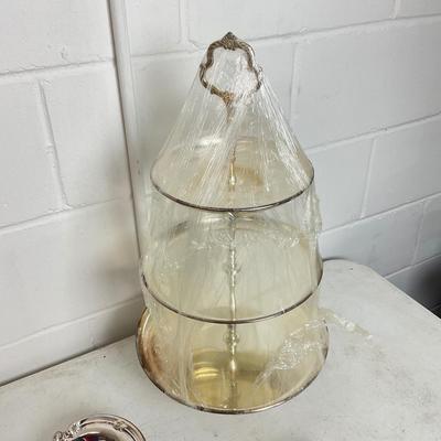 1008 Three Tier Serving Rack and Two Plated Serving Plates