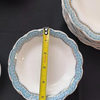 RUTH JOHNSON BROS ENGLAND CHINA SET 8 PLACE SETTING W/EXTRAS