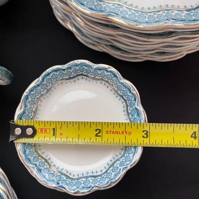 RUTH JOHNSON BROS ENGLAND CHINA SET 8 PLACE SETTING W/EXTRAS