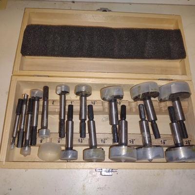 FORSTNER DRILL BITS IN A WOODEN CASE