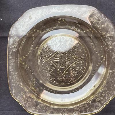 YELLOW DEPRESSION GLASS DINNERWARE